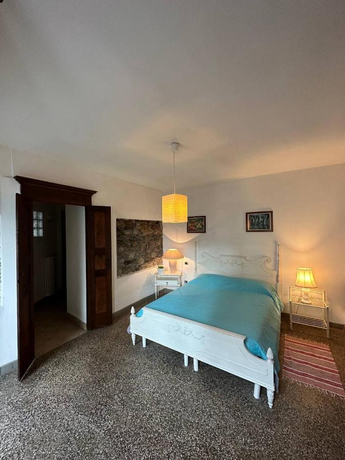 Casa Sasso E Legno Lägenhet Omegna Exteriör bild