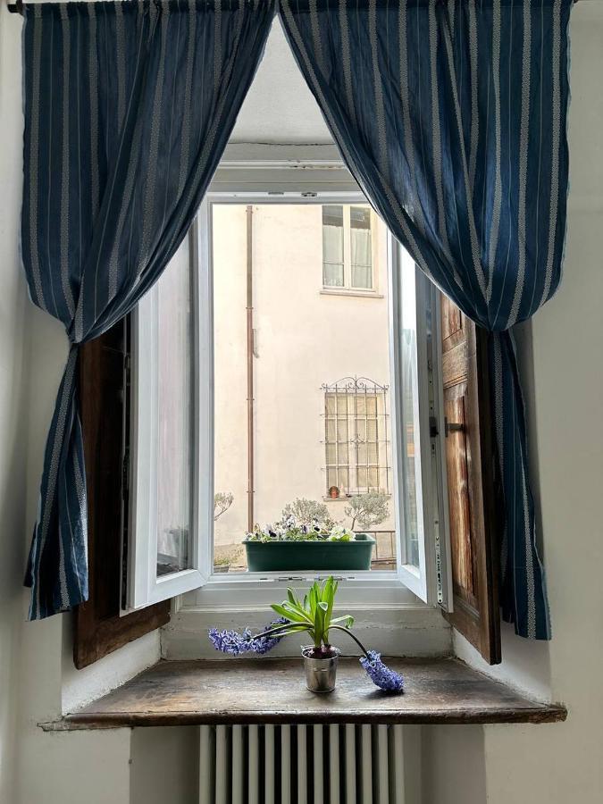 Casa Sasso E Legno Lägenhet Omegna Exteriör bild