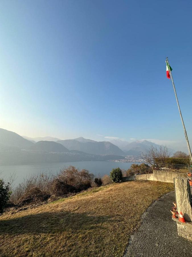 Casa Sasso E Legno Lägenhet Omegna Exteriör bild