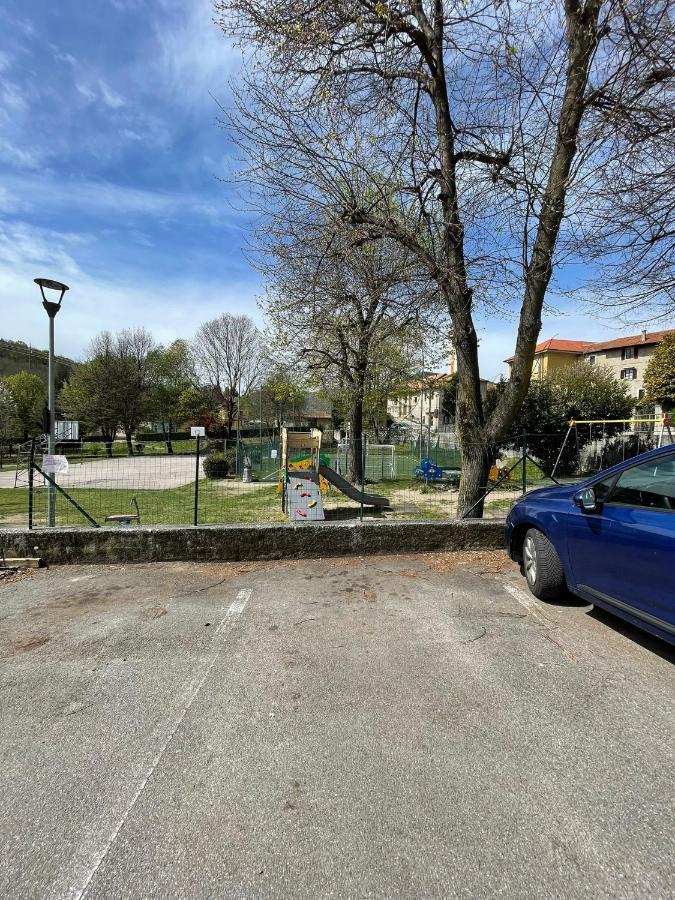 Casa Sasso E Legno Lägenhet Omegna Exteriör bild
