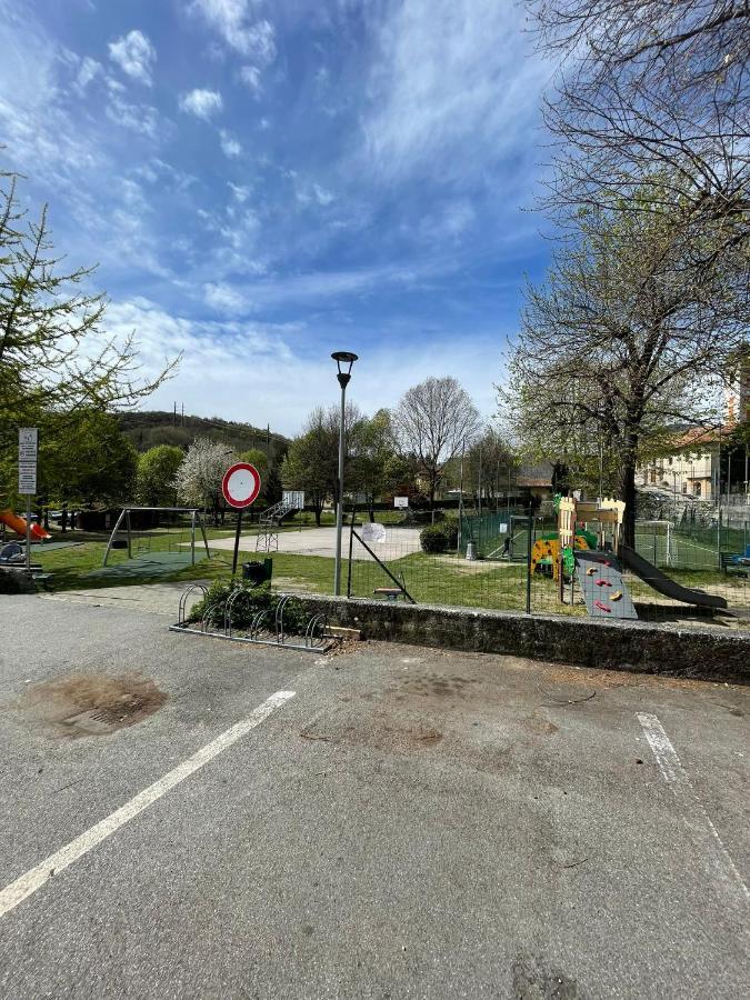 Casa Sasso E Legno Lägenhet Omegna Exteriör bild